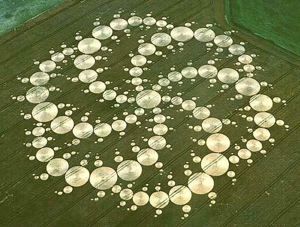 Crop_circles_Swirl Crop circle de complejidad extrema